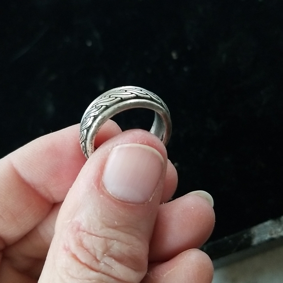 Ring - Picture 2 of 2